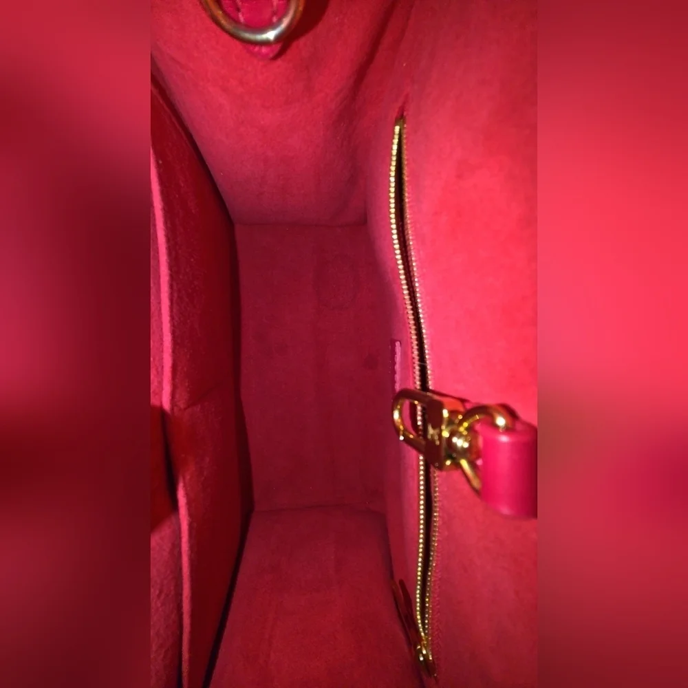 LV Onthego PM Freesia Pink – Rare Empreinte | Authentic - Picture 5 of 16